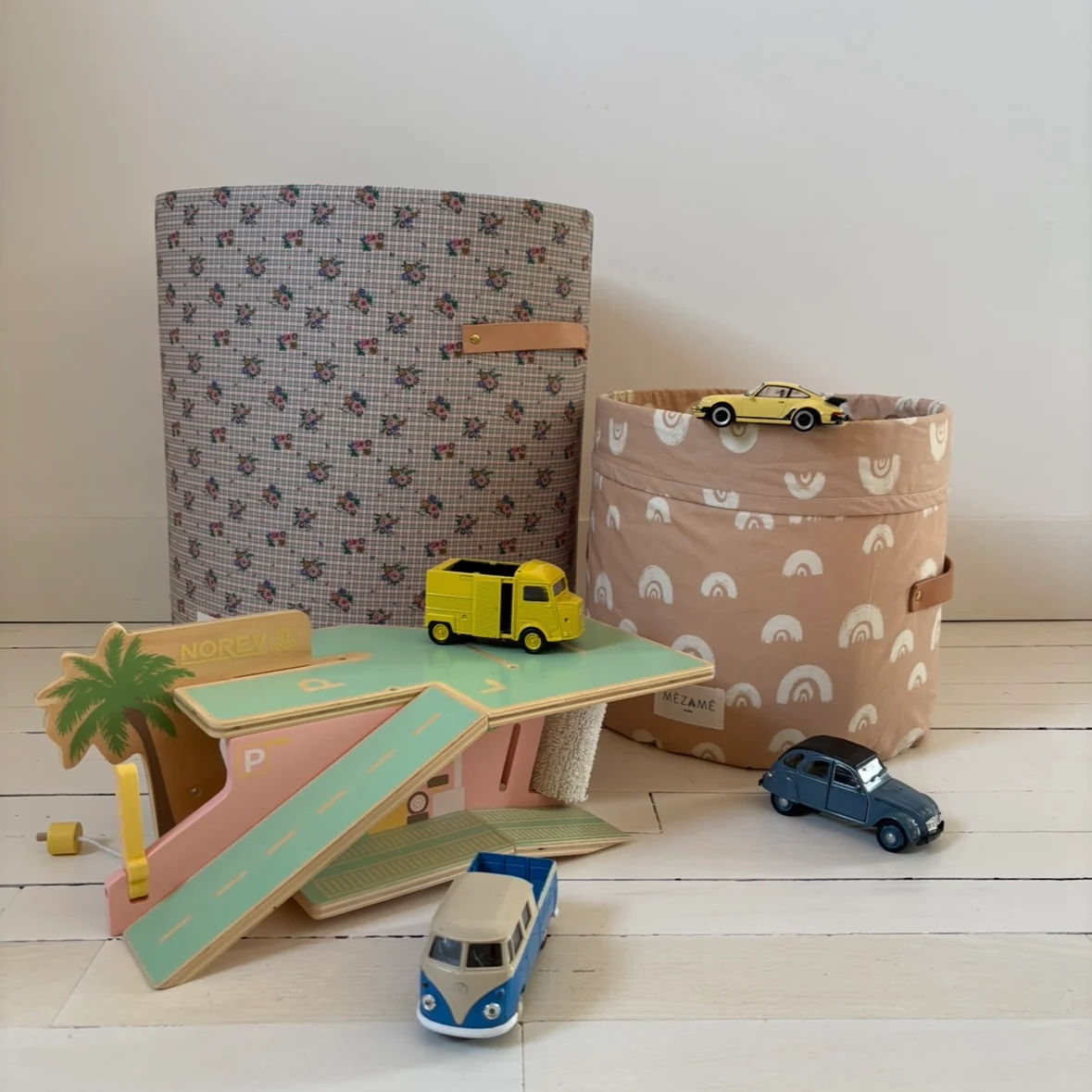Mini Ciao Bazar Arc en Pêche - Image 2