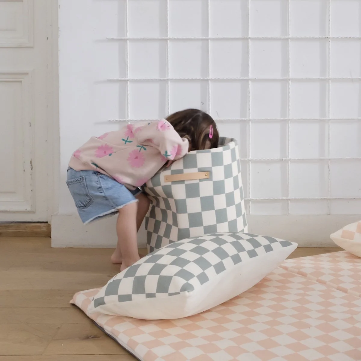 Coussin +One Damier Céladon - Image 2