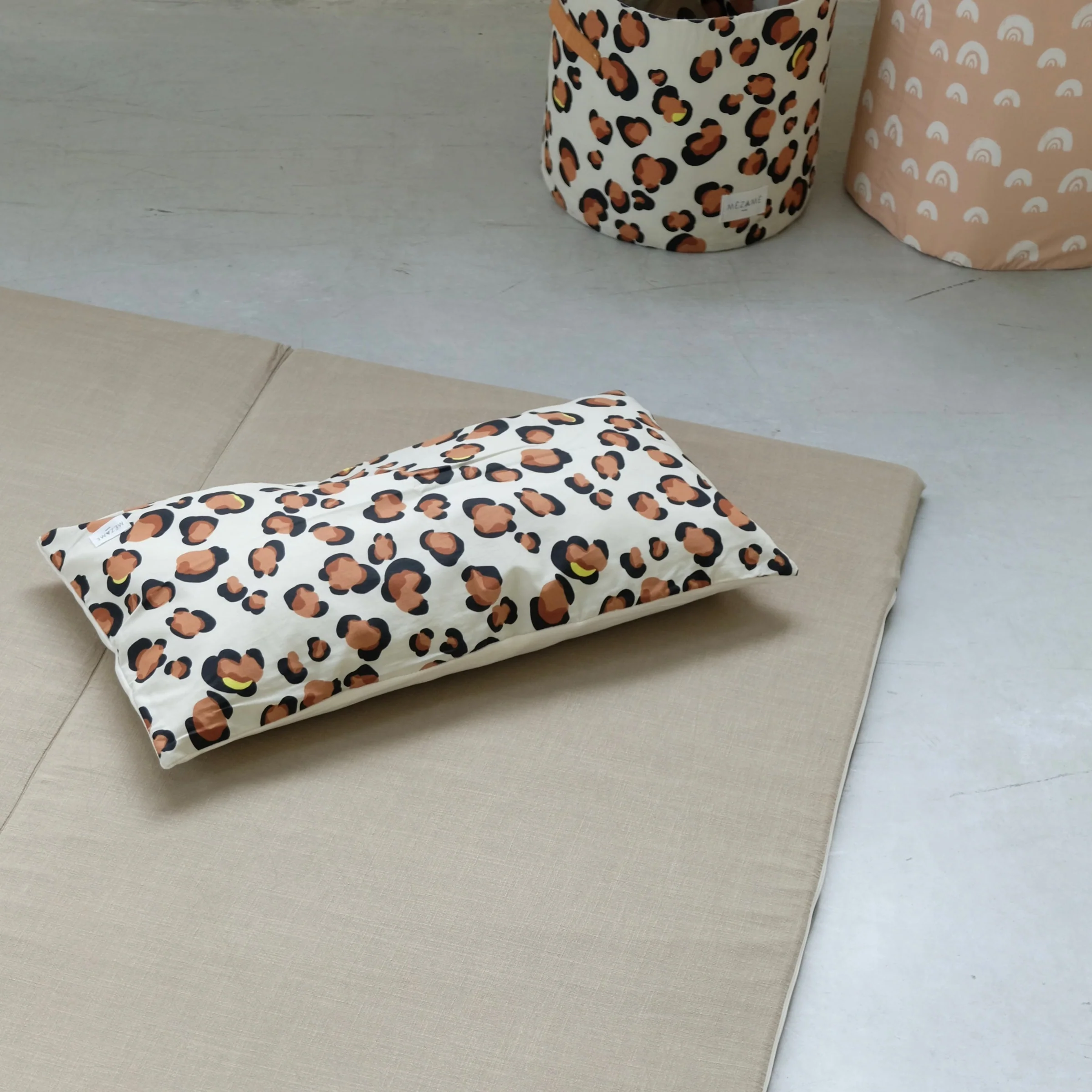 Coussin +One Léopard - Image 4